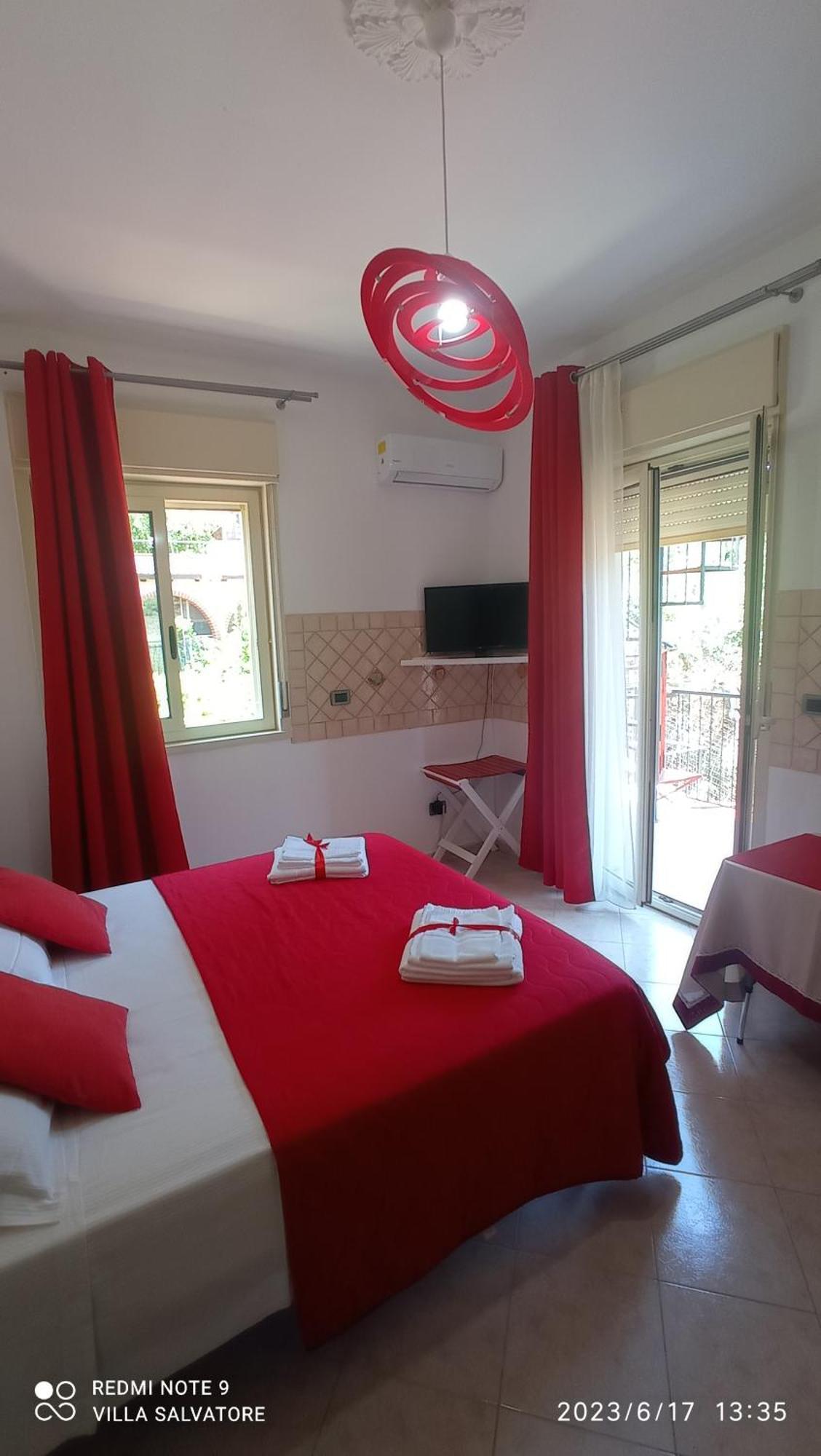 Villa Salvatore Capaci Oda fotoğraf